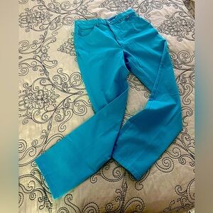 VINTAGE ESCADA STRAIGHT LEG JEANS. 29” crotch to bottom hem. 30” waist.